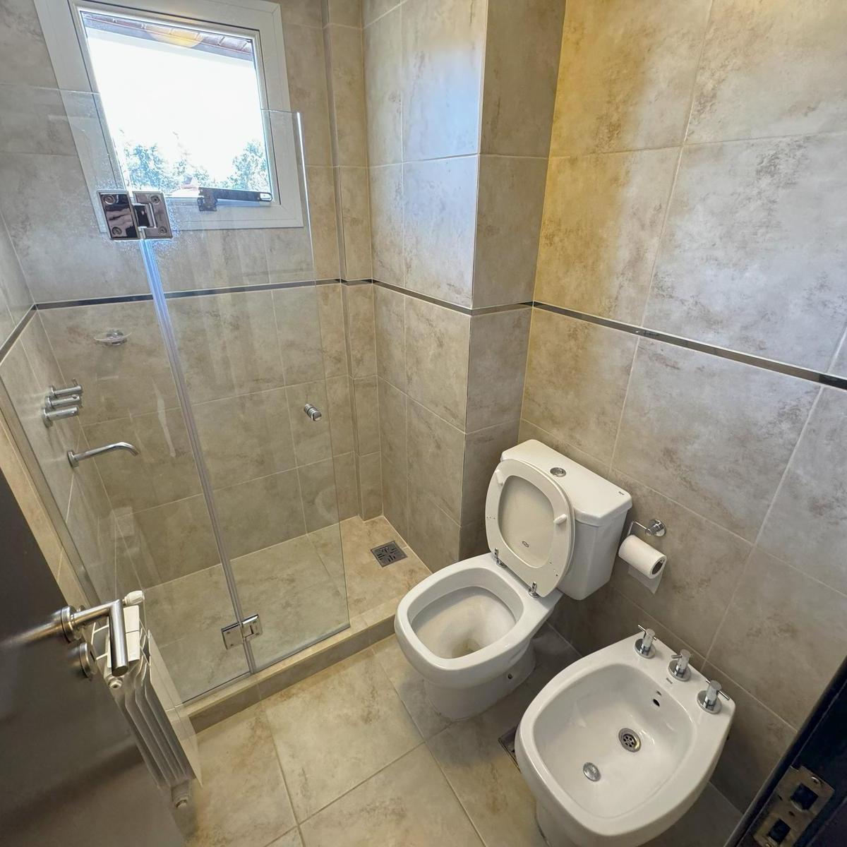 Departamento en Venta de 2 Dorm. 5