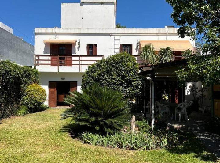Casa de categoría en venta - Bajada del Cerro 4