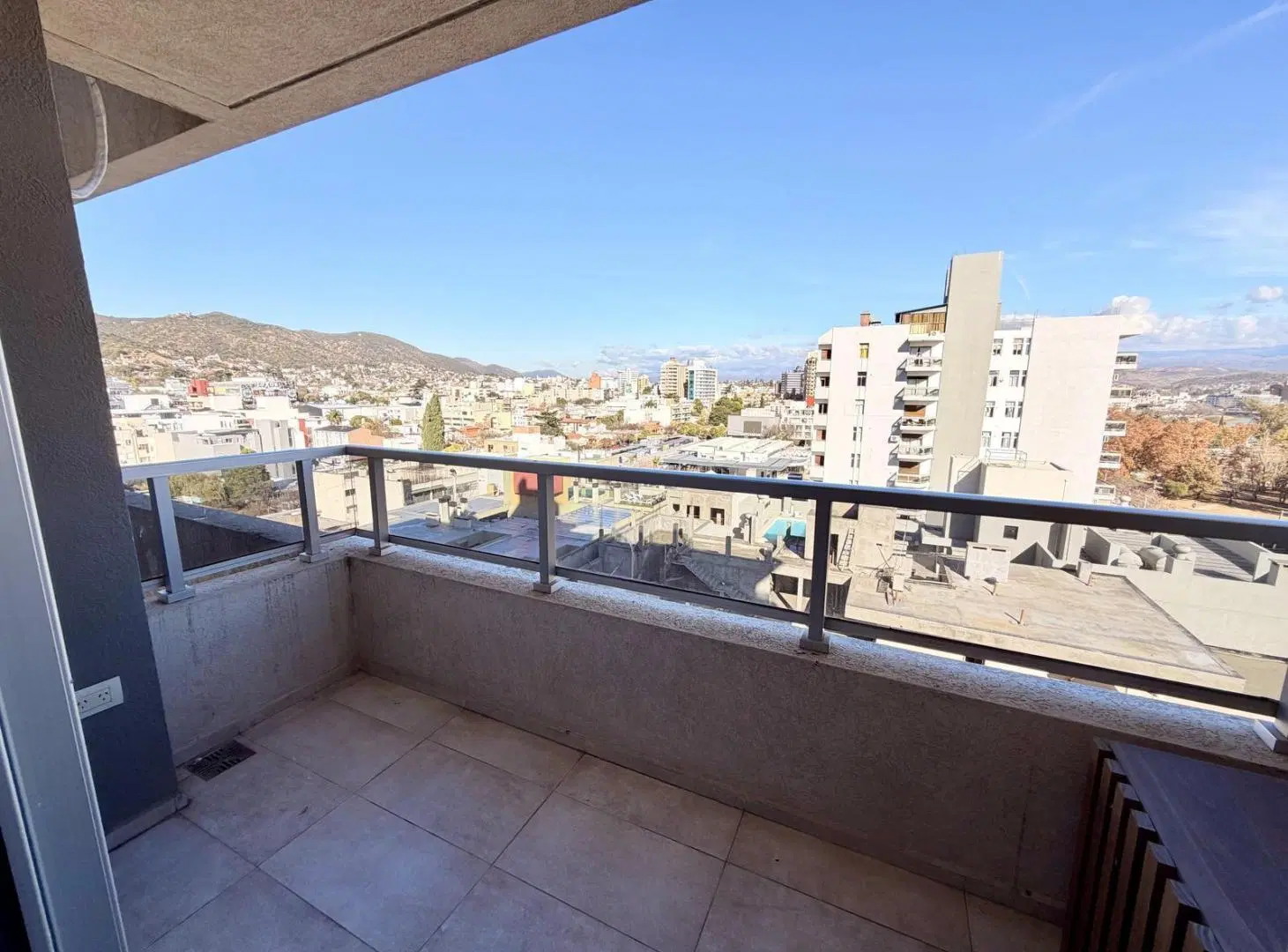 Departamento en alquiler - Balcon y tremenda vista! 5
