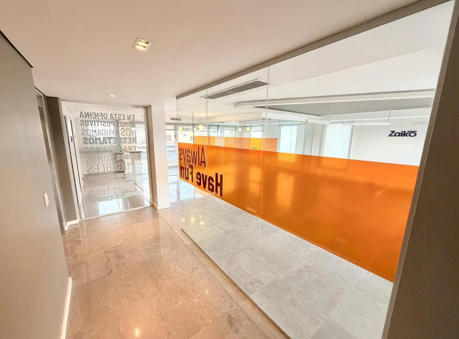 Oficina de categoria en alquiler - Terraza con vista al lago! 4
