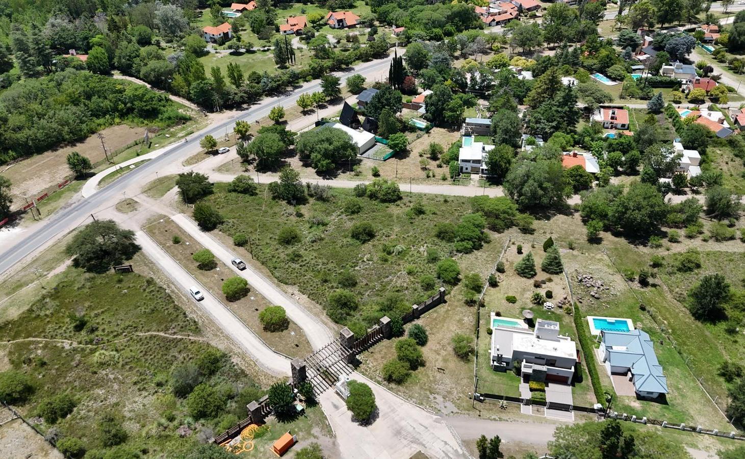 Foto de Terreno en venta para desarrollo comercial - 3.532m2 - Lomas del Rey, imagen 3