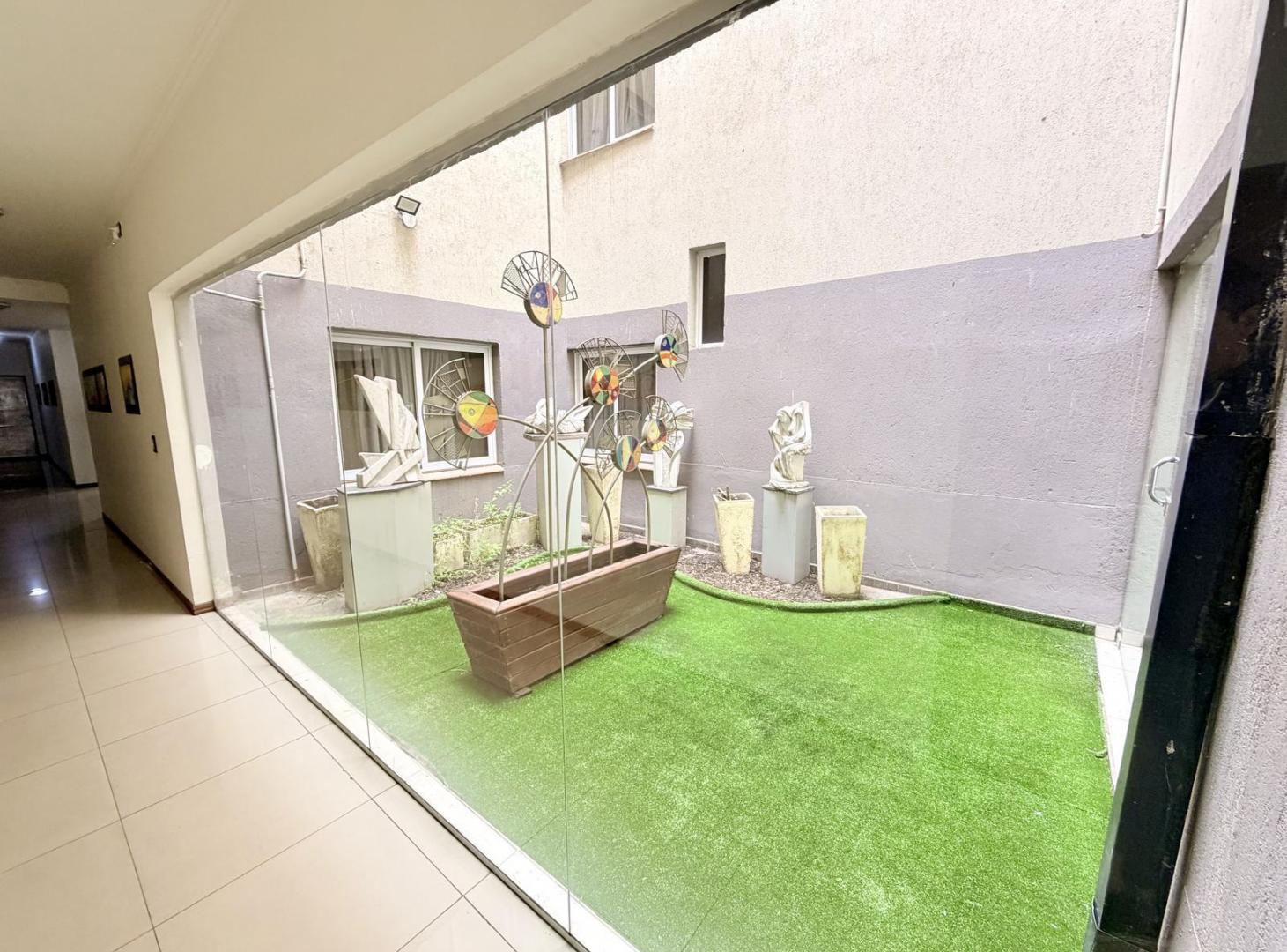 Foto de Departamento de 1 dormitorio con cochera, imagen 2