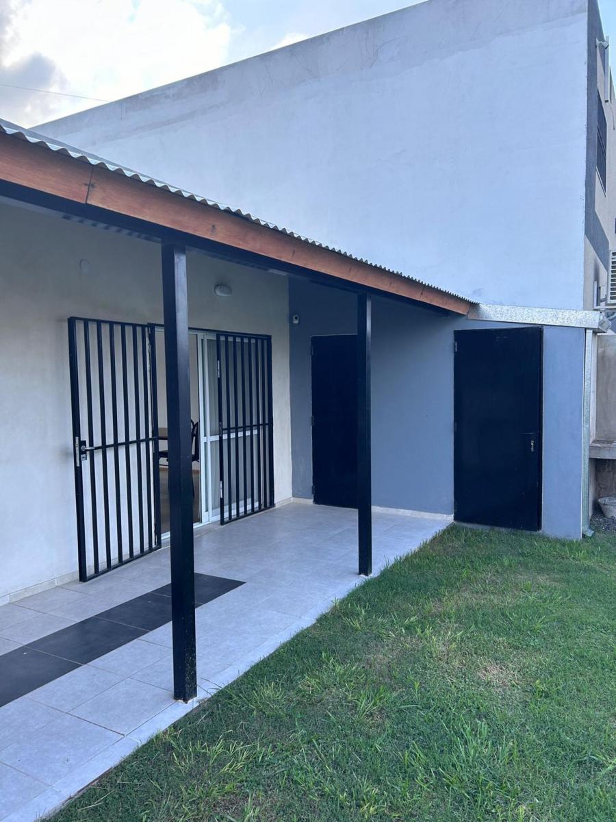 Casa 2 Dorm. con Pileta (Lomas de Alicia) 2