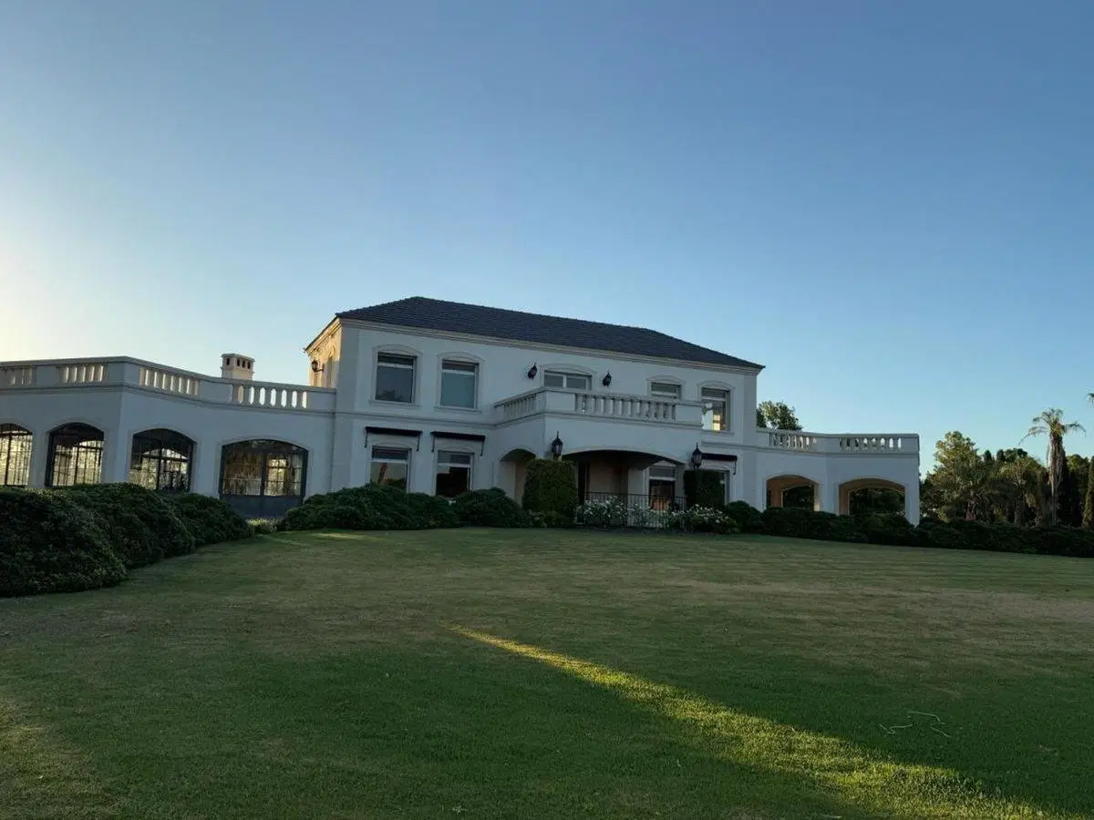 Venta Lote Esquina San Marino Funes Hills 1164 m2 4