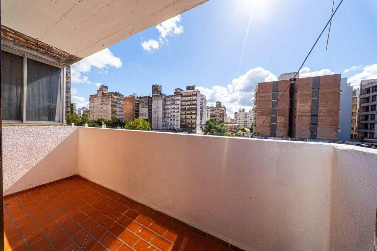 DEPARTAMENTO EN VENTA 2 DORMITORIOS AV.PELLEGRINI 3