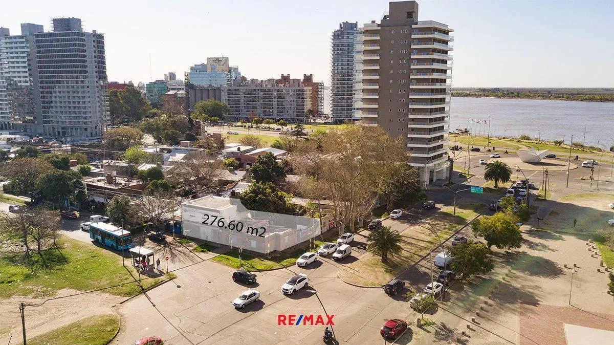 LOTE - CONSTRUCTORA EN VENTA ESQUINA FRANCIA/JUNIN 4