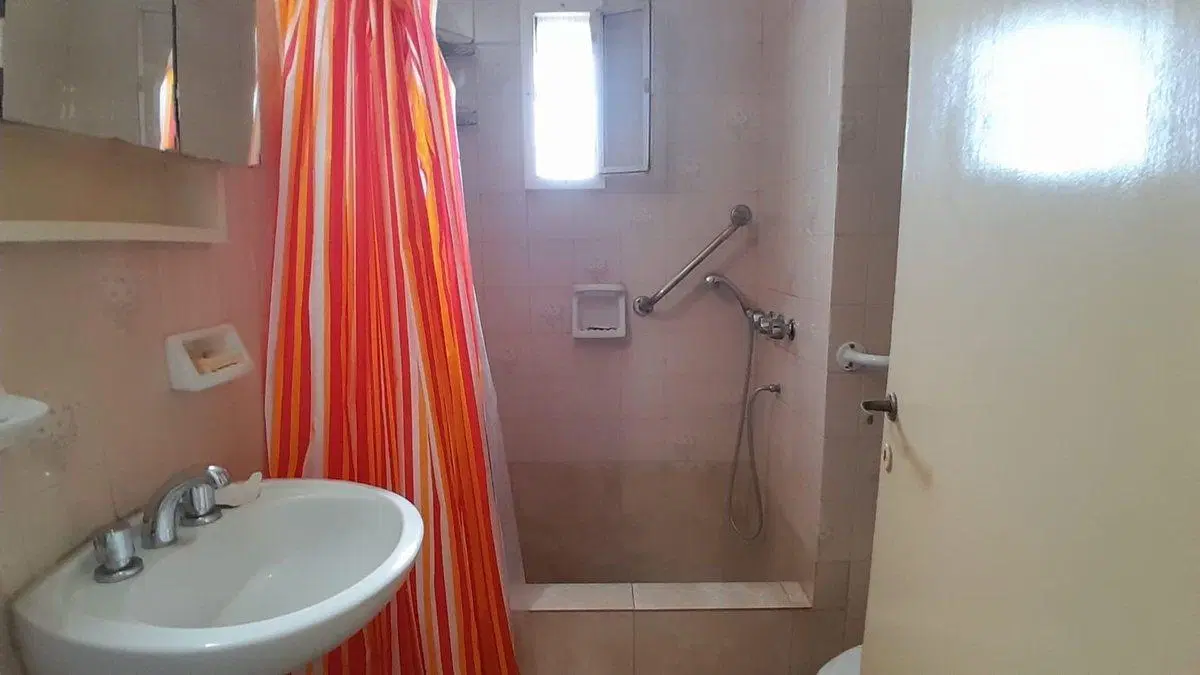 DEPARTAMENTO  VENTA 2 DORMITORIOS. BALCÓN. LOURDES 5