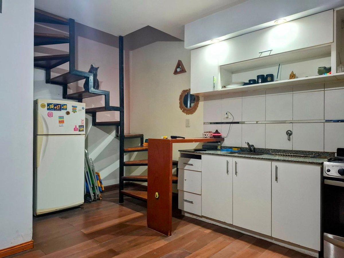 VENTA OPORTUNIDAD - CASA EN PH CON PATIO