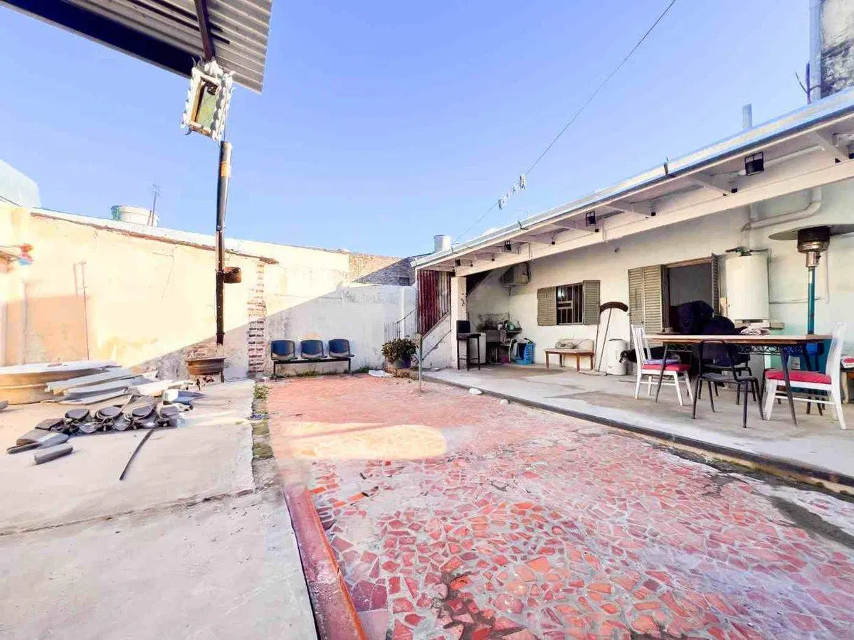 CASA DOS DORMITORIOS EN VENTA + PATIO - SALADILLO 5