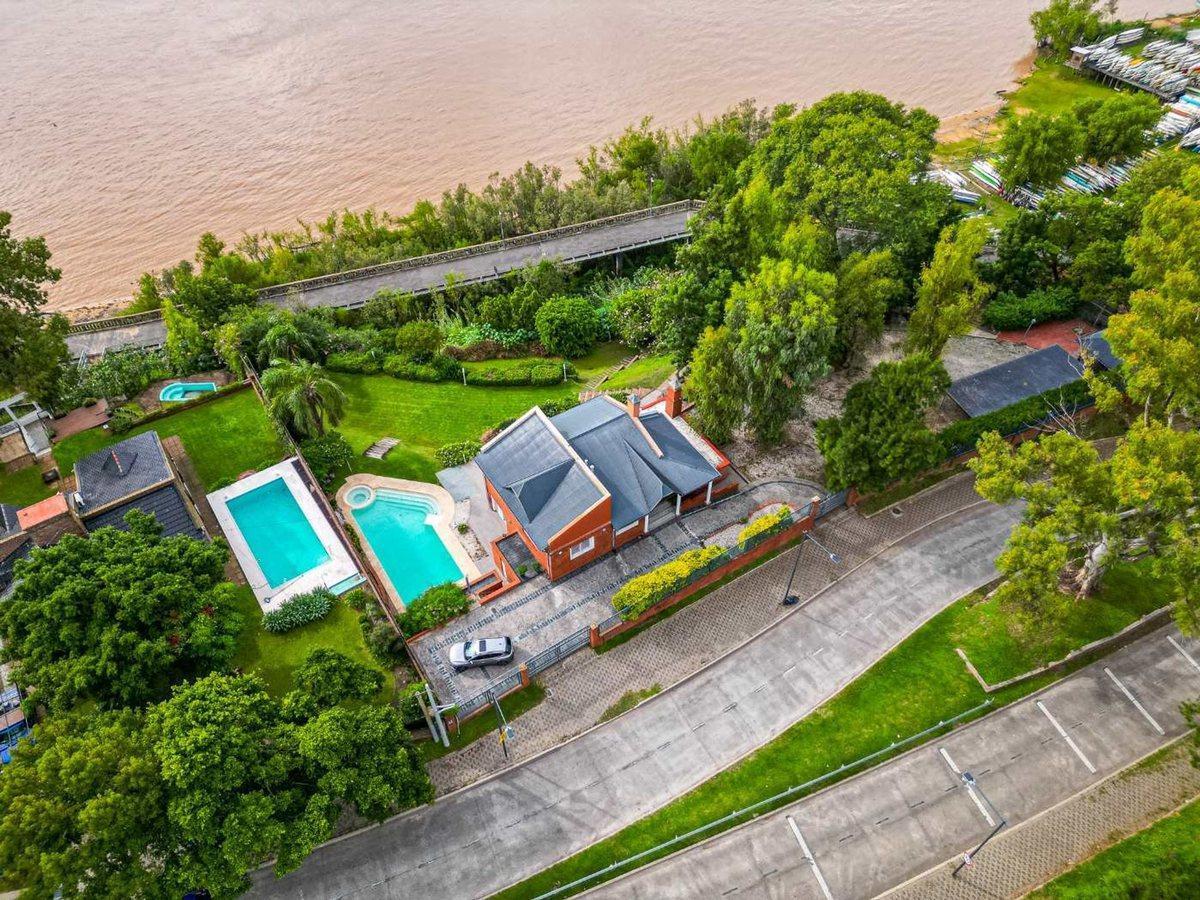 Venta Casa 3000 m² sobre Barranca Río La Florida