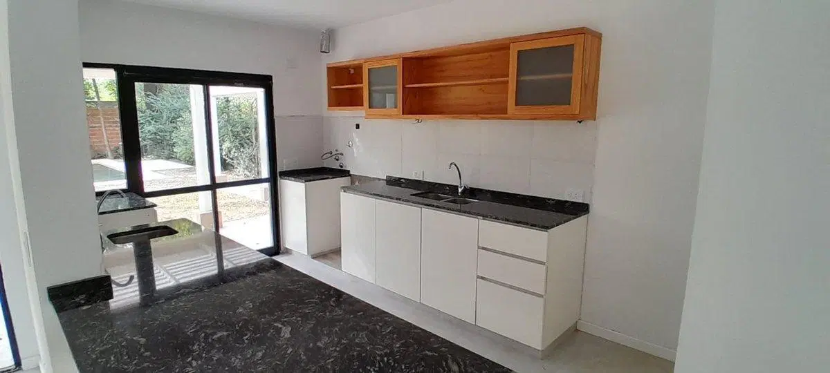 Casa estrenar tres dormitorios pileta Apta Credito 3