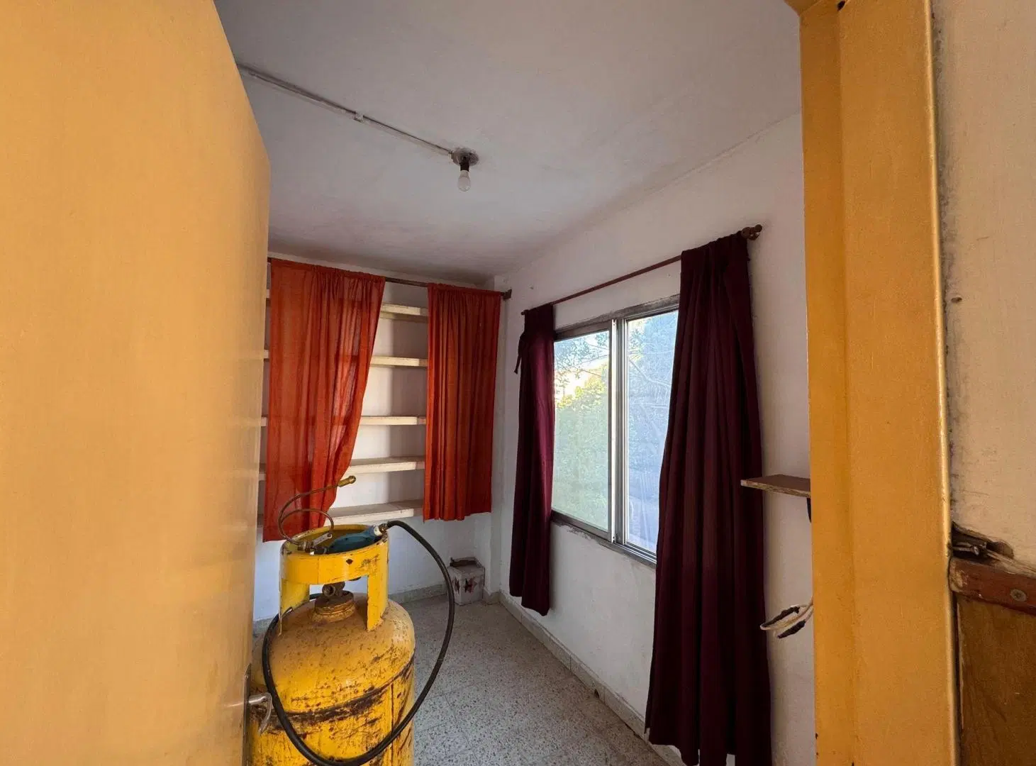 DEPARTAMENTO  2 DORMITORIOS Y COMODIN VENTA 5