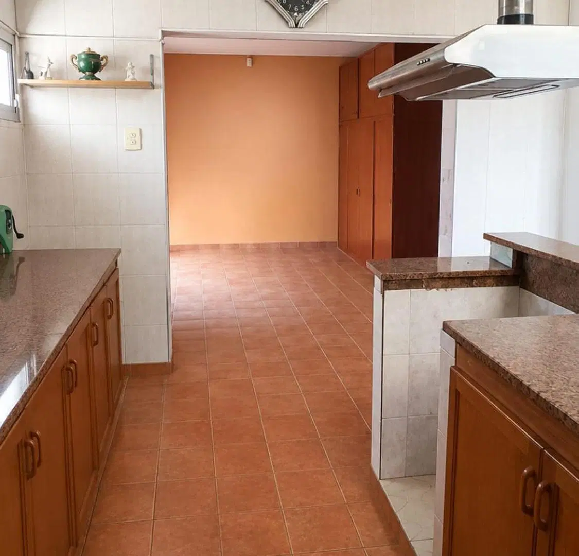 Casa al frente, apta crédito, 2 dormitorios. 3