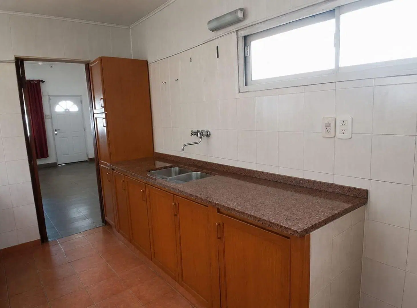 Casa al frente, apta crédito, 2 dormitorios. 2