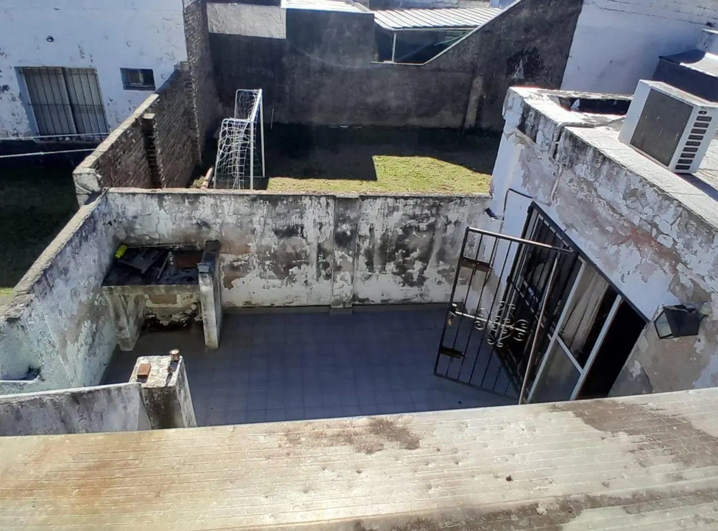 Casa al frente, apta crédito, 2 dormitorios. 5