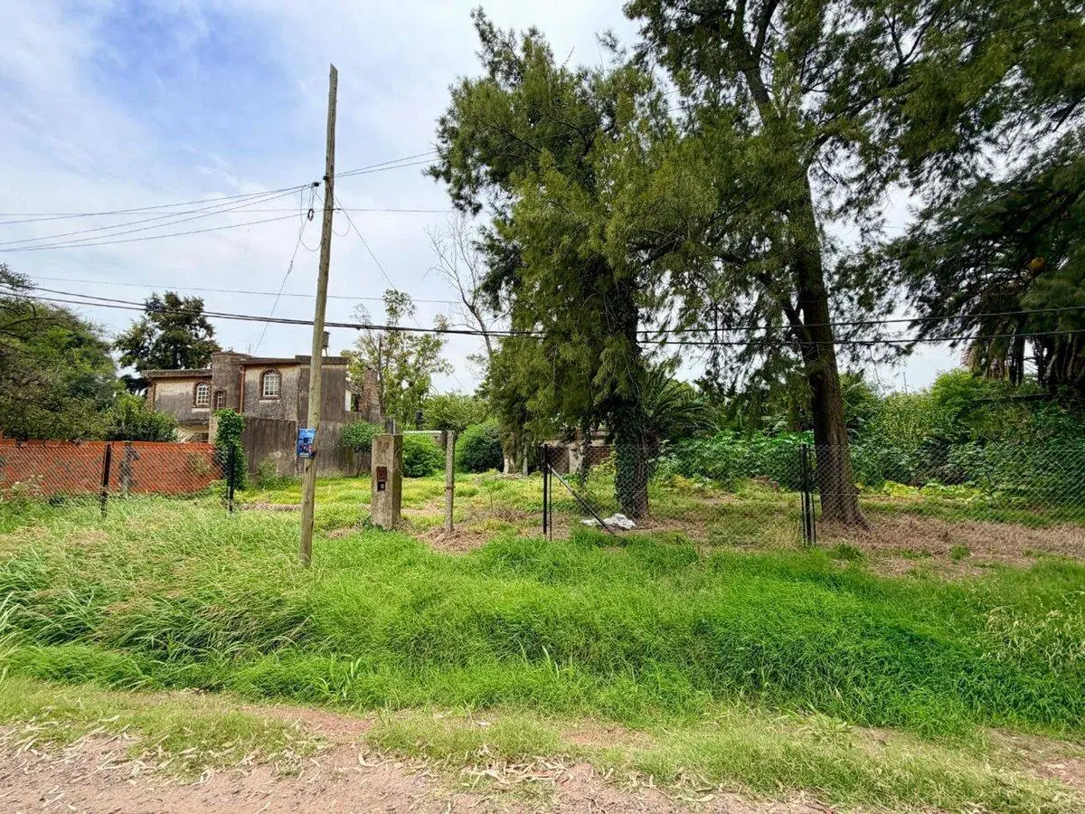 VENTA ! TERRENO 1300 M2 EN FRAY LUIS BELTRAN 3