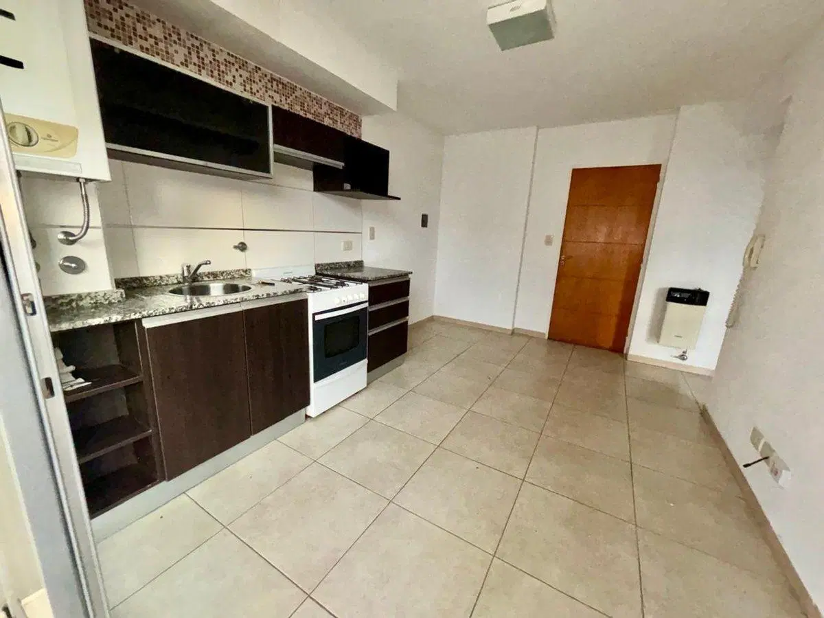 DEPARTAMENTO DE 1 DORM EN ALQUILER ZONA LOURDES 3