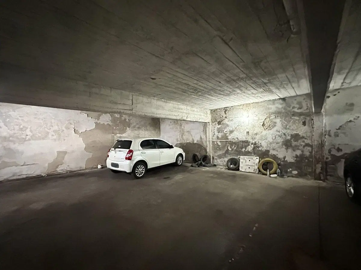 COCHERA EN PLANTA BAJA BARRIO MARTIN 2