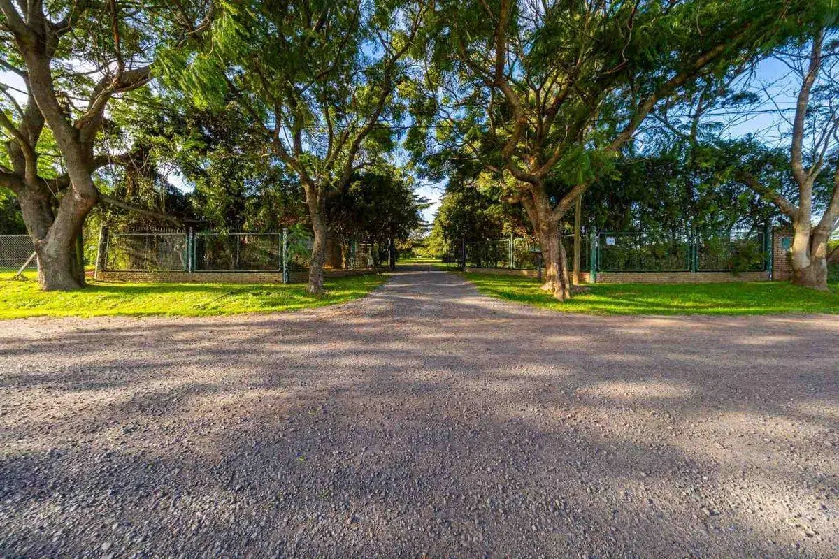 VENTA CASA 5 DORMITORIOS FRENTE AL RIO-ARROYO SECO 3