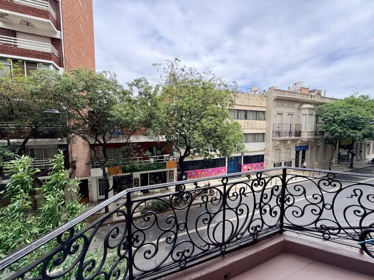 VENTA IMPORTANTE OFICINA DE 270 M2 OPORTUNIDAD !! 2