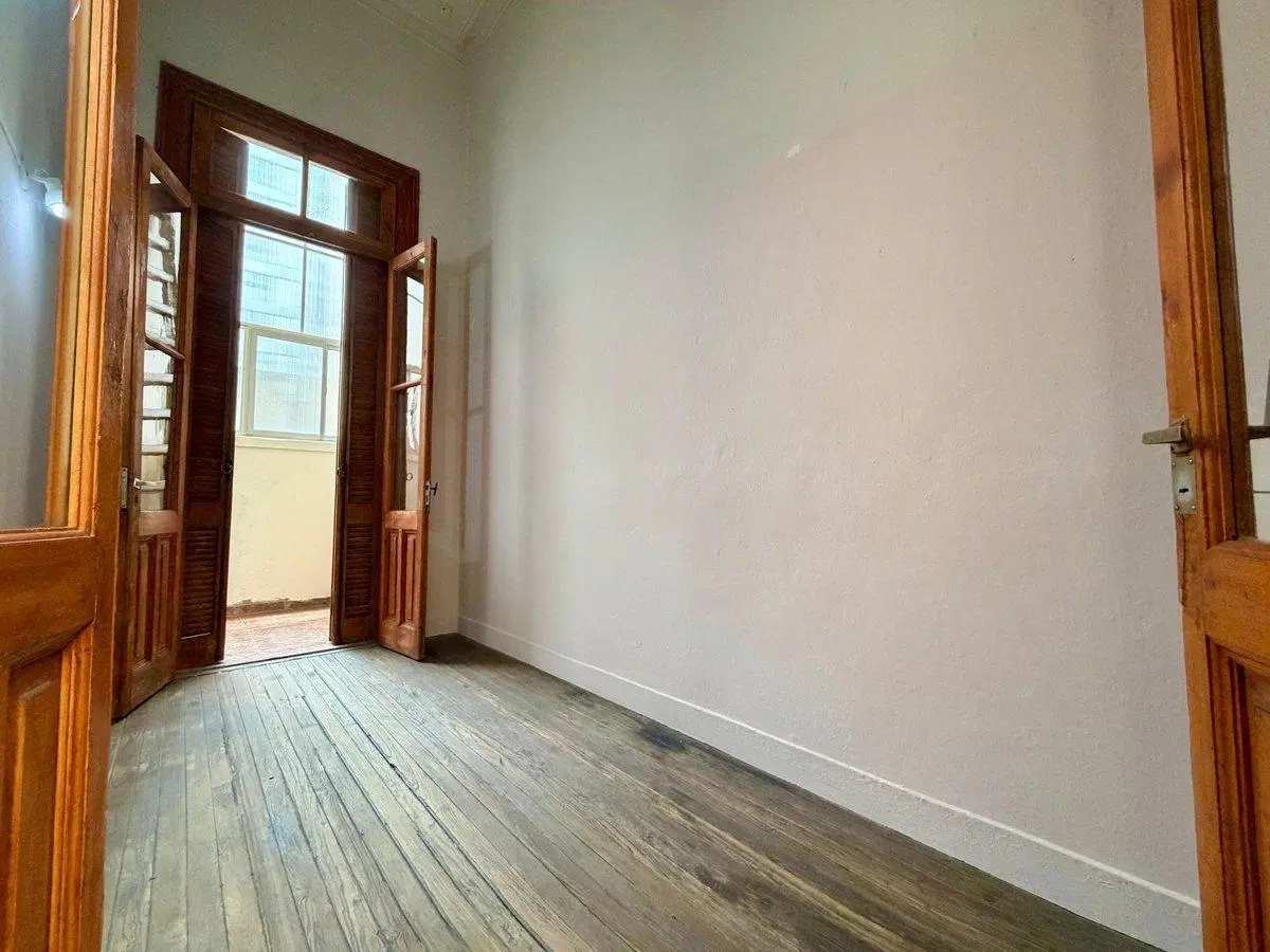 VENTA IMPORTANTE OFICINA DE 270 M2 OPORTUNIDAD !! 3