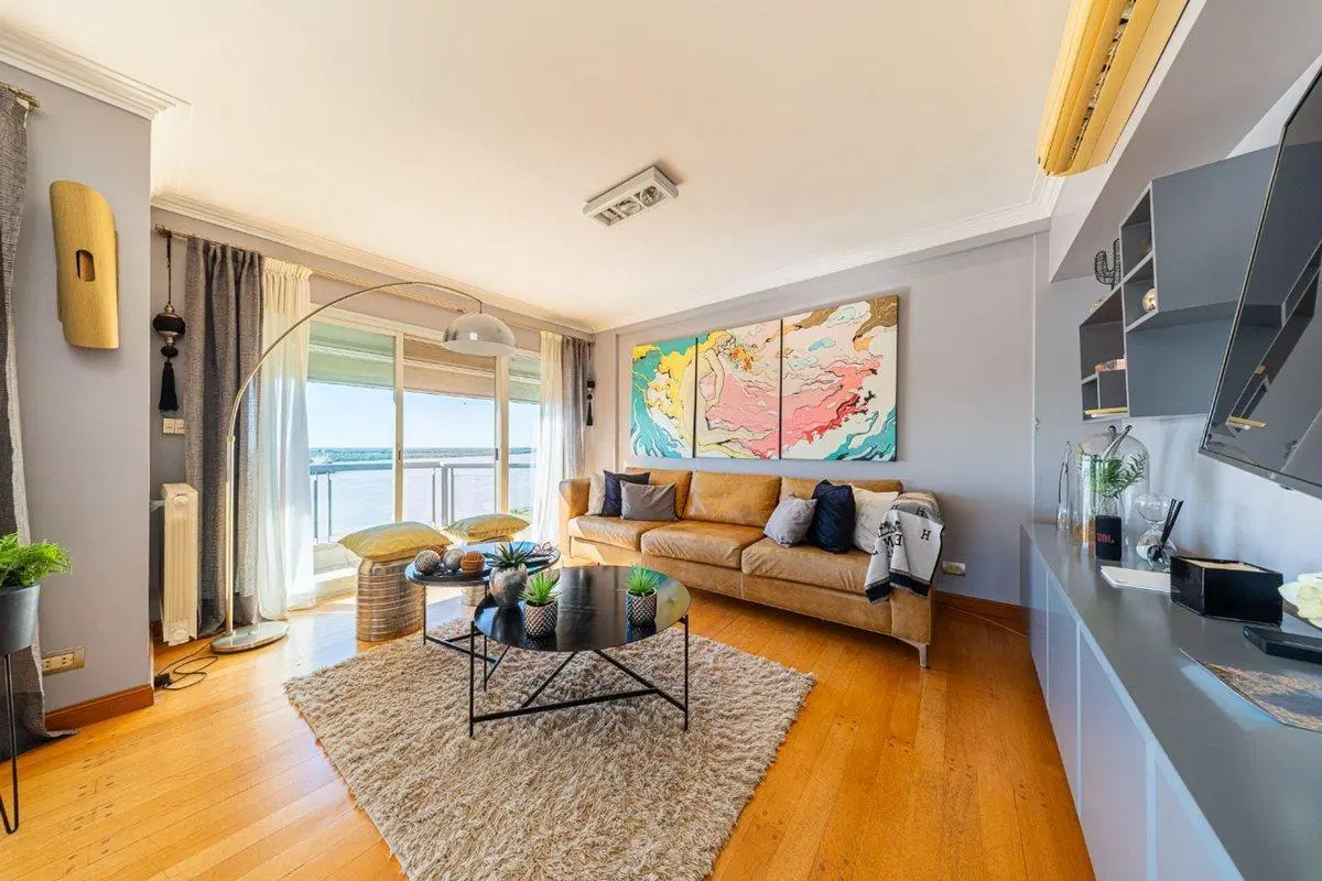 DUPLEX EN VENTA CON VISTA AL RÍO. PATIO EXCLUSIVO 2