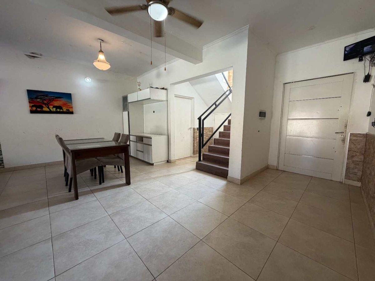 HOSTAL DEL SOL CASA 4 DORM PILETA