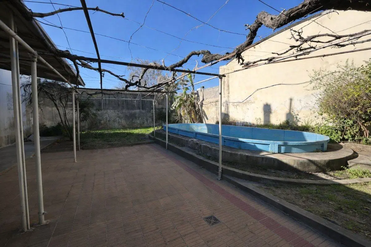 CASA A LA VENTA BARRIO MATHEU 5