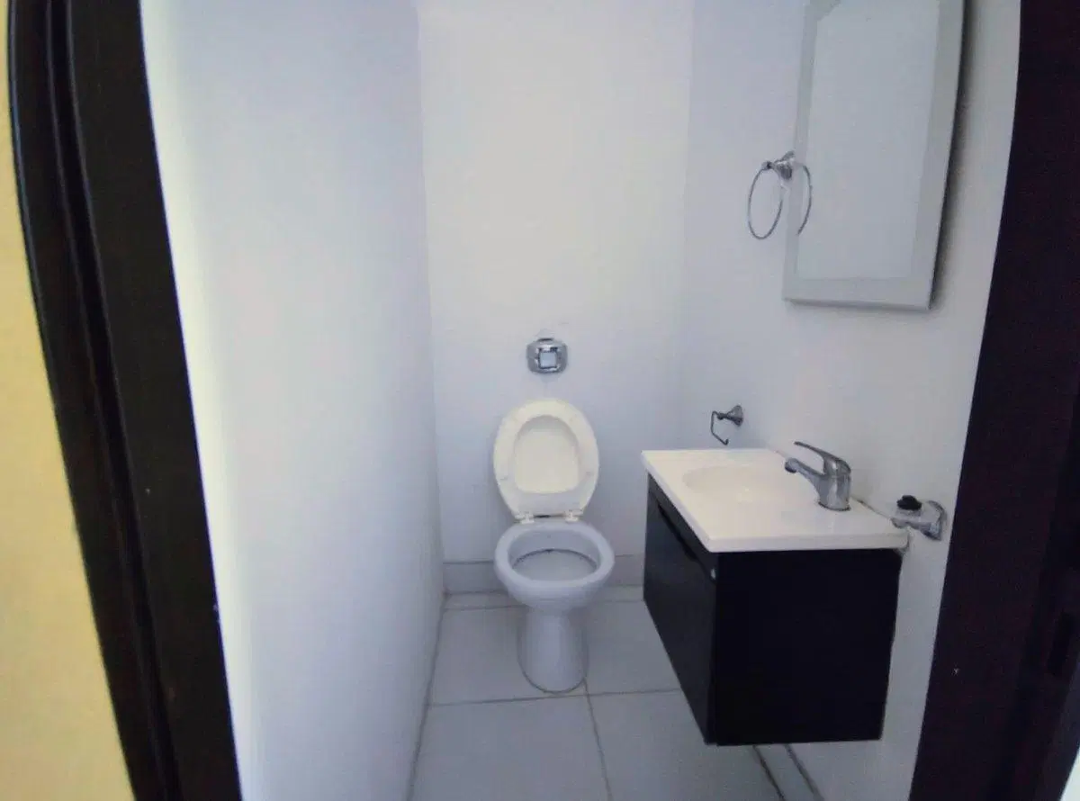 Venta oficina en Puerto Norte 8
