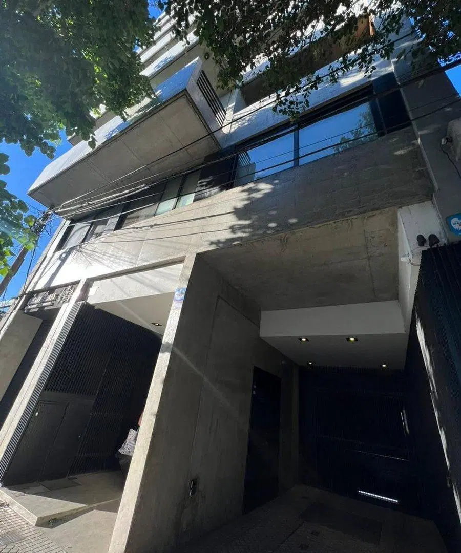 COCHERA VENTA CORDOBA Y AVELLANEDA 2