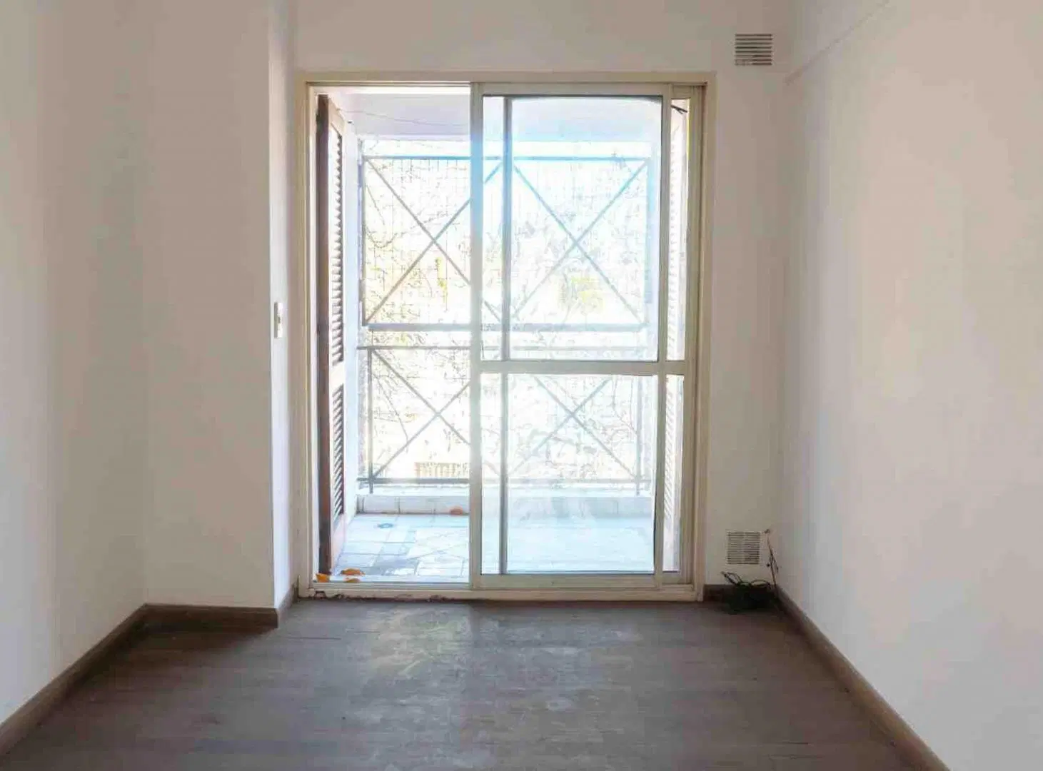 VENTA DEPARTAMENTO DOS DORMITORIOS EN ABASTO 2
