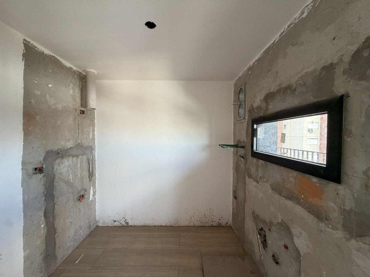 Foto de VENTA. DPTO 1 DORMITORIO. BARRIO ABASTO, imagen 2