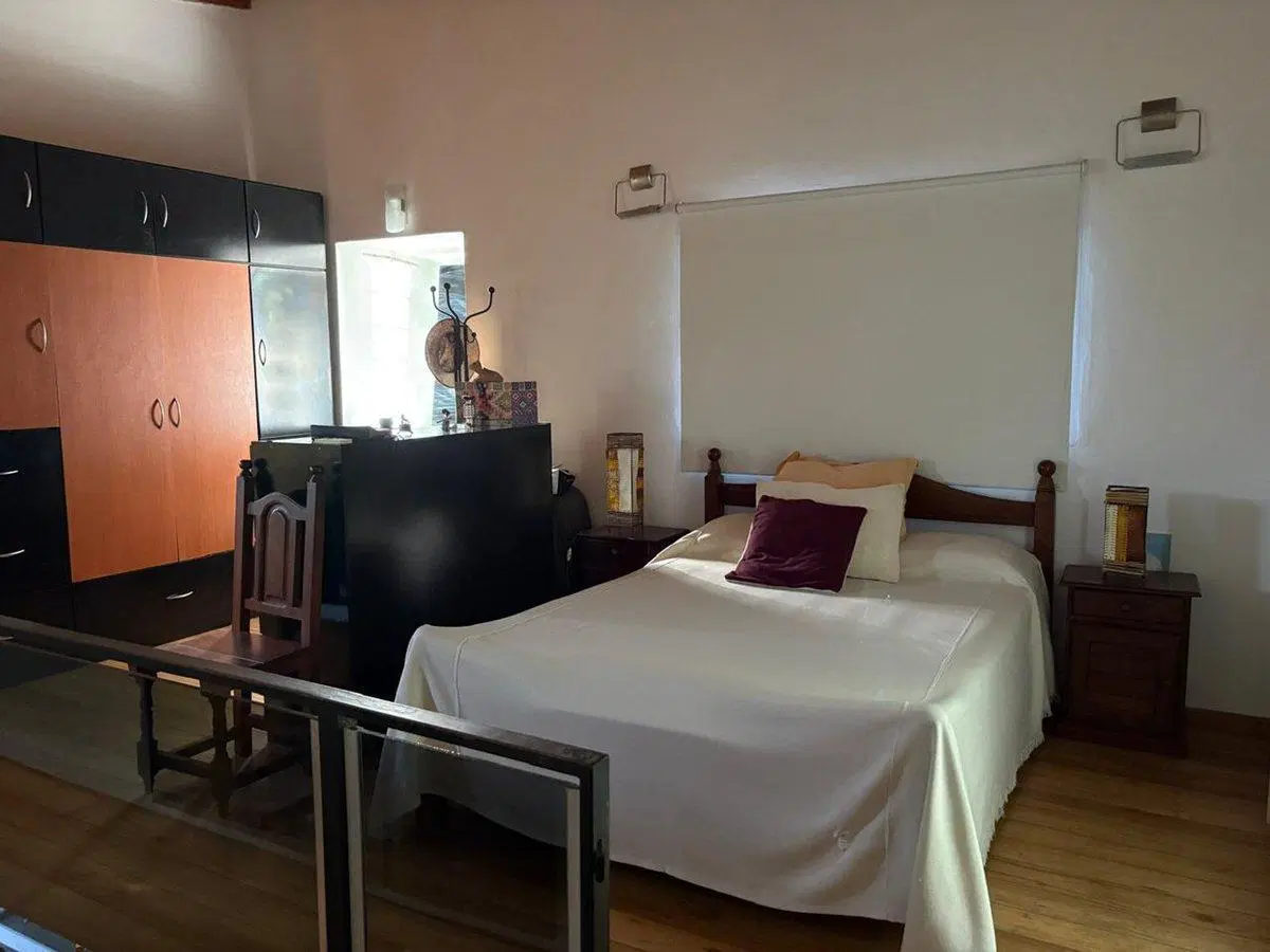 Venta casa en Funes con jardín y pileta 5