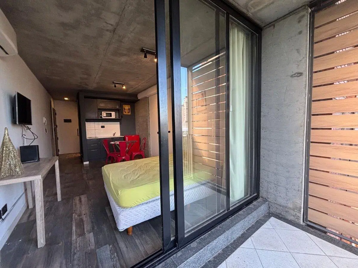 VENTA MONOAMBIENTE - LOURDES 3