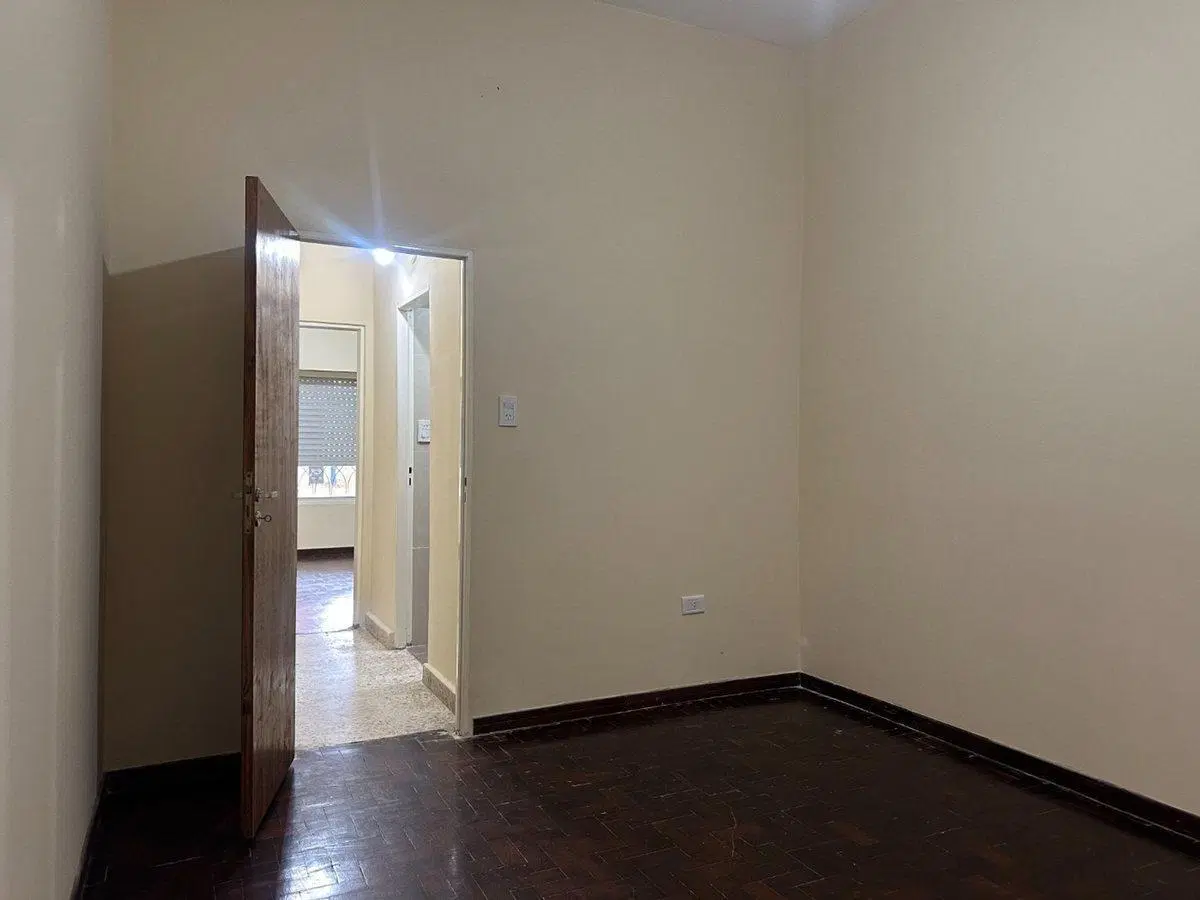 CASA 2 DORMITORIOS C/PATIO Y TERRAZA VENTA 3