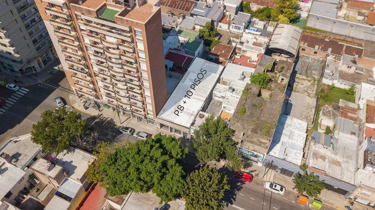 LOTE  S/CALLE MENDOZA EN VENTA APTO PB + 1O PISOS 5