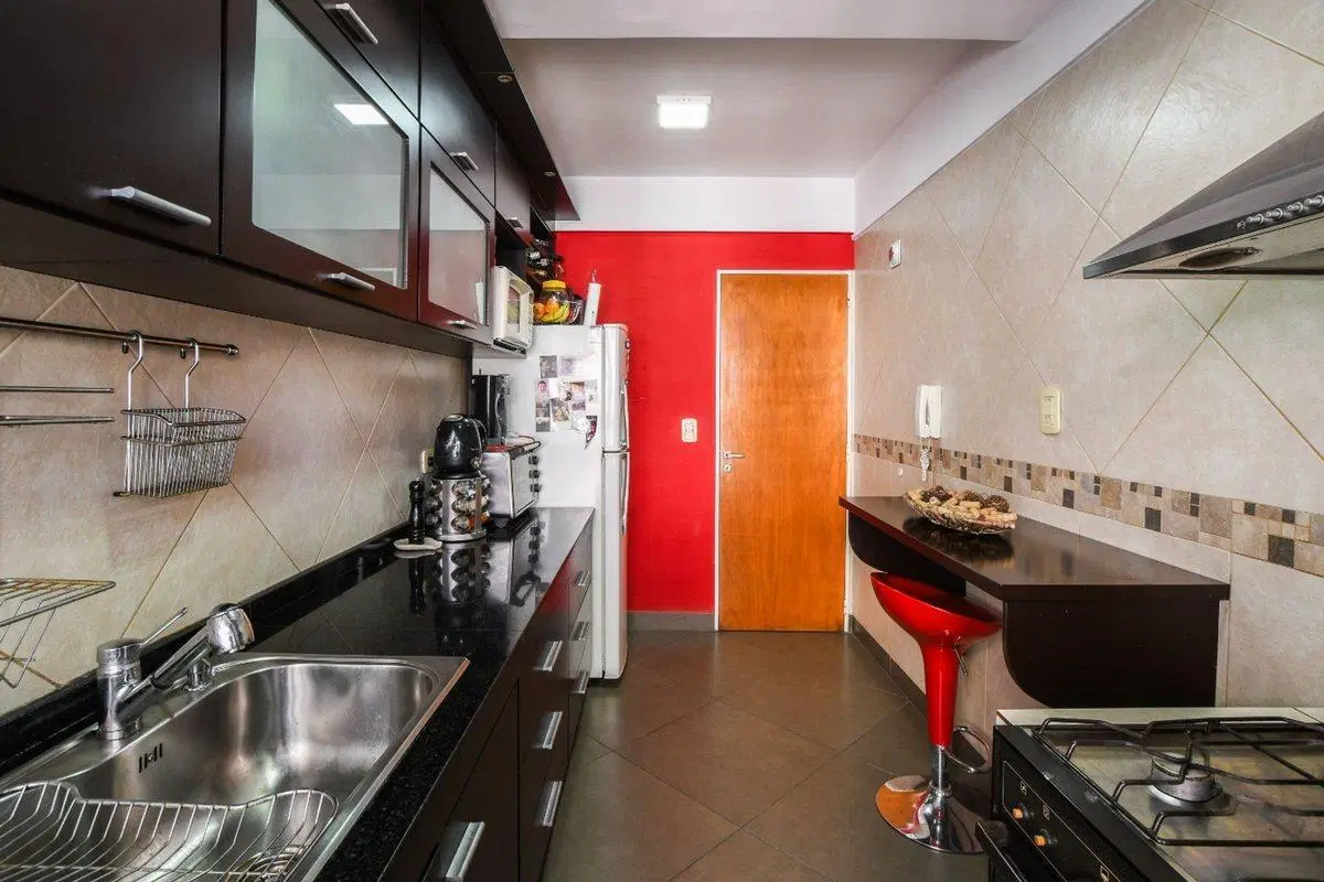 VENTA SEMIPISO 3 DORM C/ BALCÓN Y VISTA DESPEJADA 2