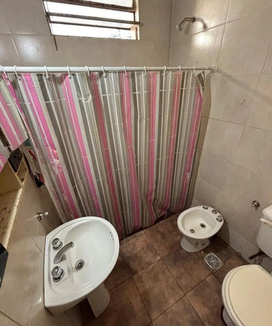 DEPTO DE PASILLO 1 DORMITORIO NO PH- VENTA 5