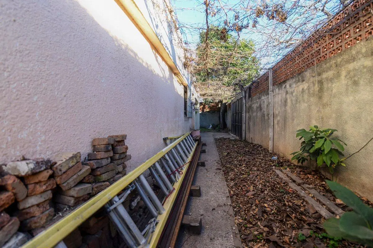 OPORTUNIDAD ! CASA A LA VENTA EN BARRIO INDUSTRIAL 5