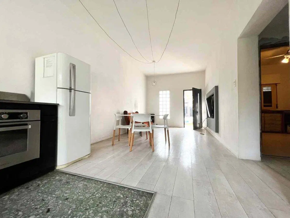 CASA TRES DORMITORIOS EN VENTA CON PATIO 8