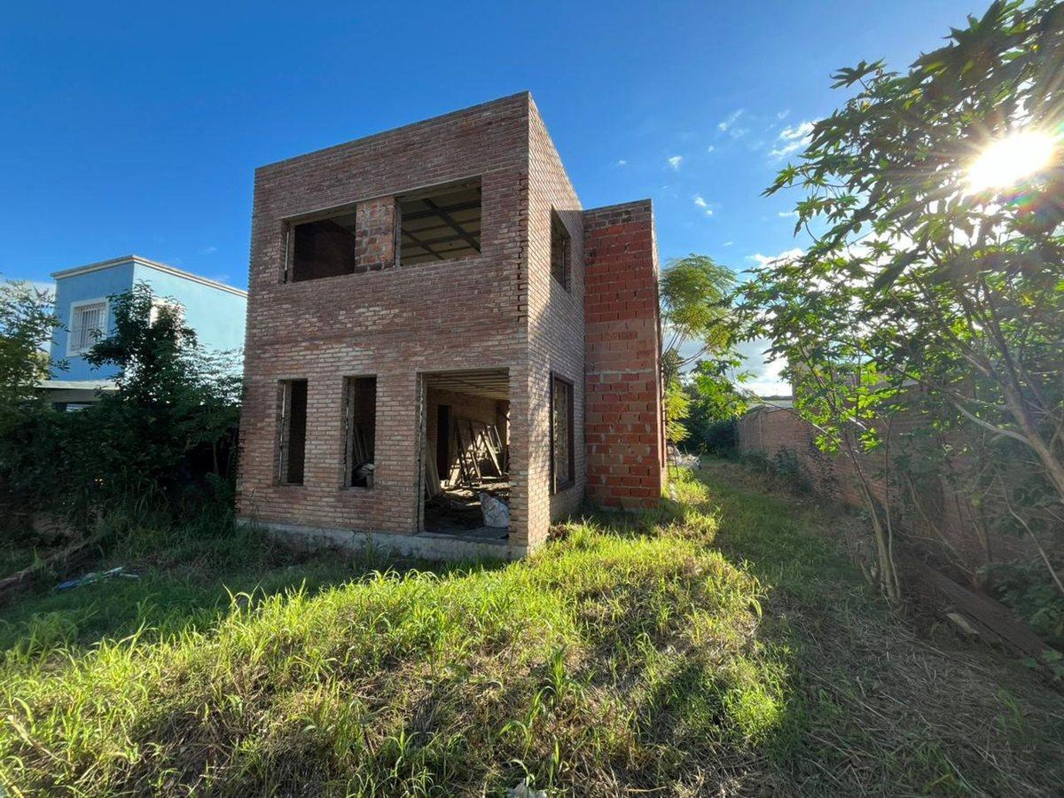 Venta casa en construccion Ibarlucea