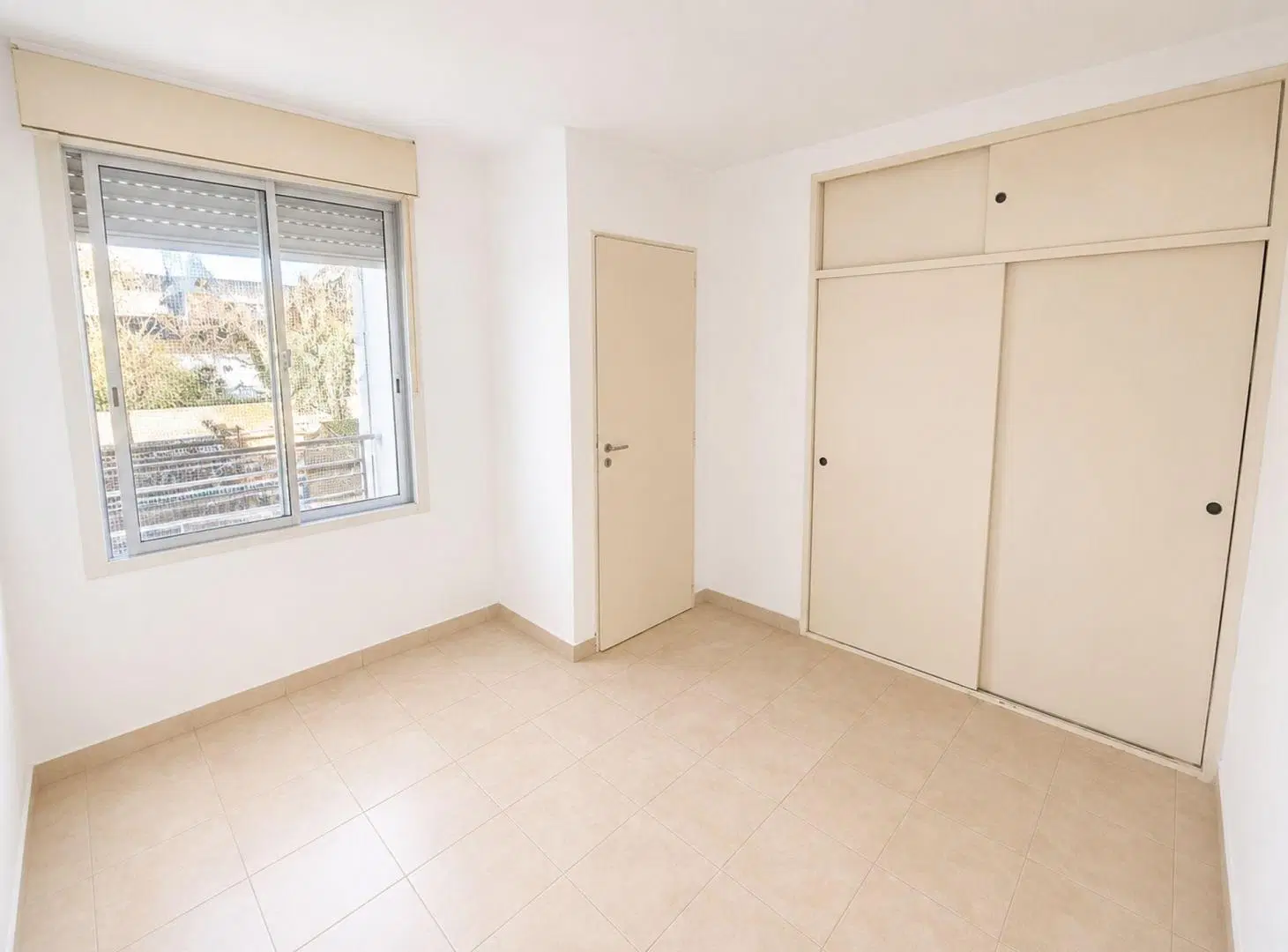 DEPARTAMENTO EN VENTA - ABASTO 3
