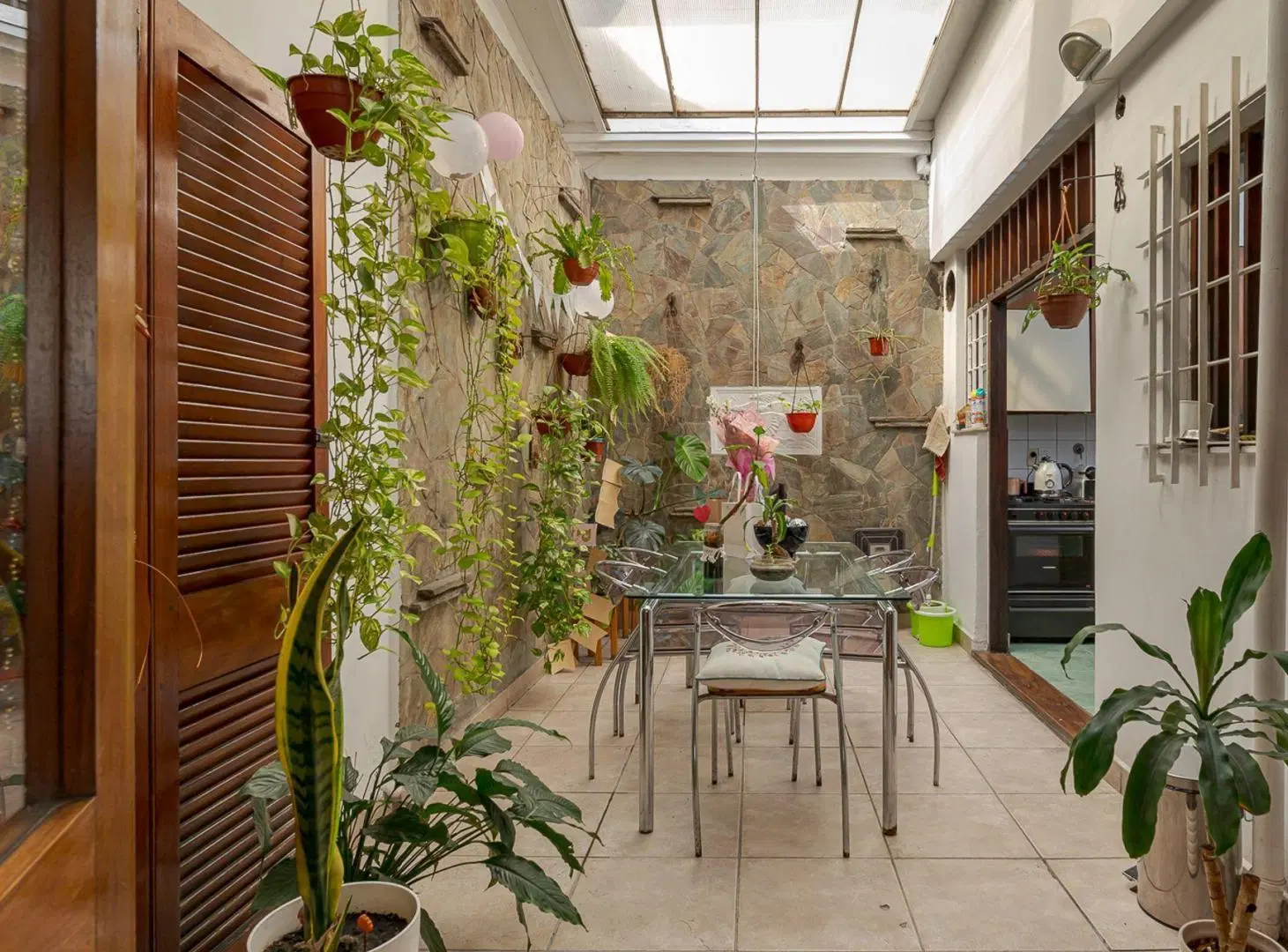 VENTA CASA 3 DORMITORIOS ZONA ABASTO 2