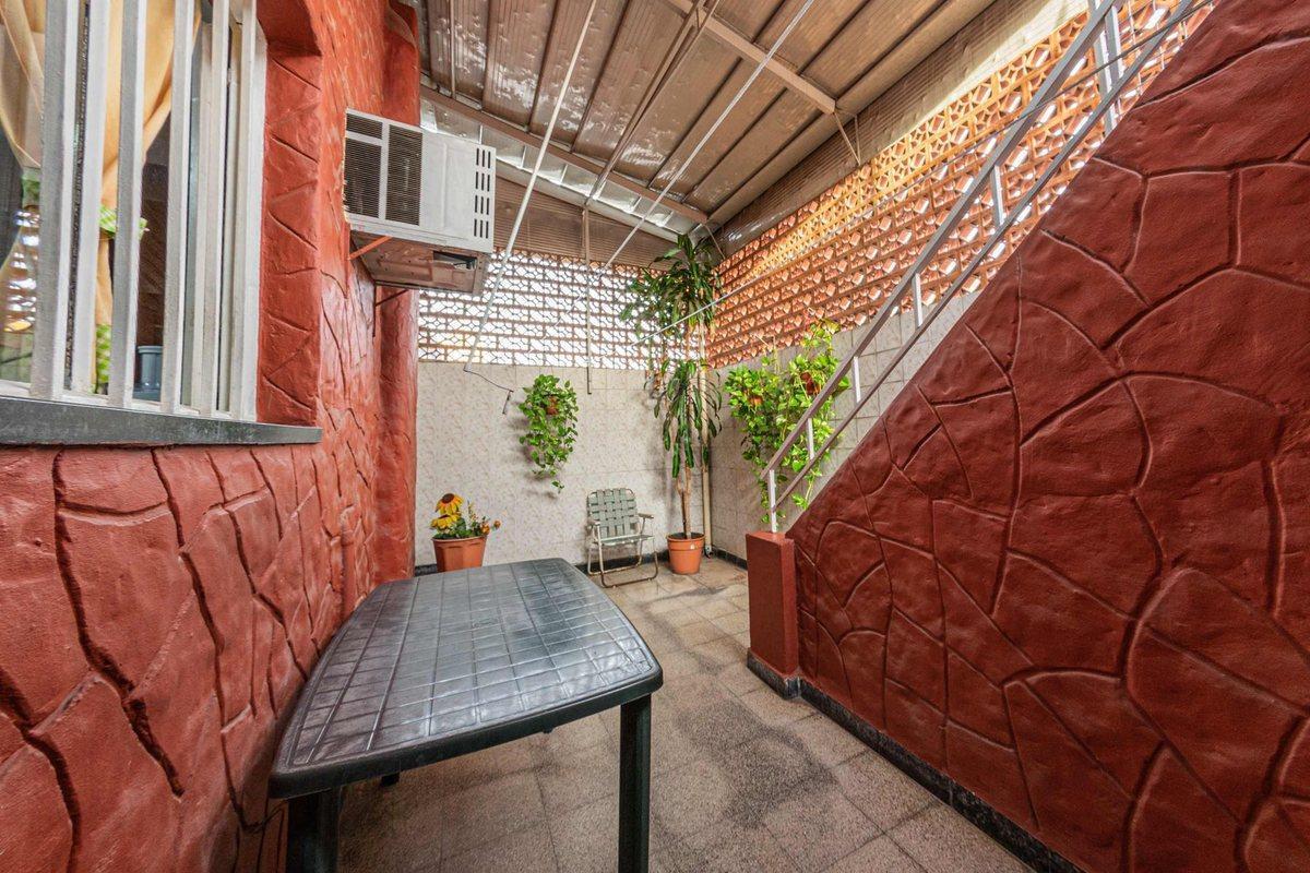 Foto de VENTA - CASA de 2 DORMITORIOS con COCHERA, imagen 1