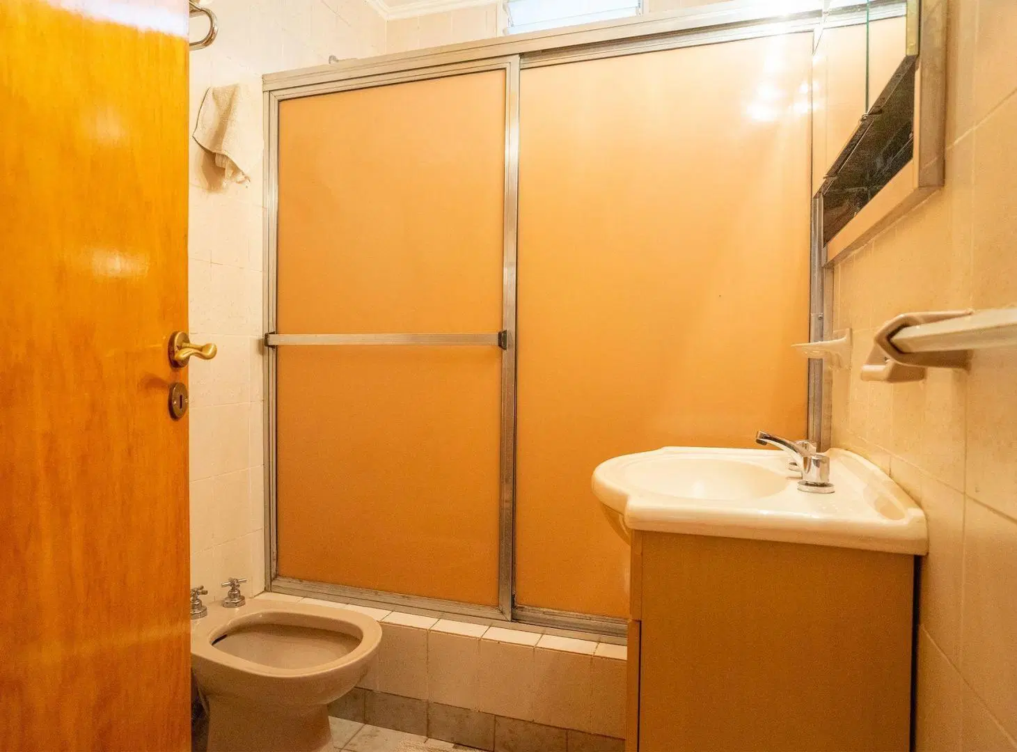 VENTA CASA 4 DORMITORIOS LA SEXTA 4