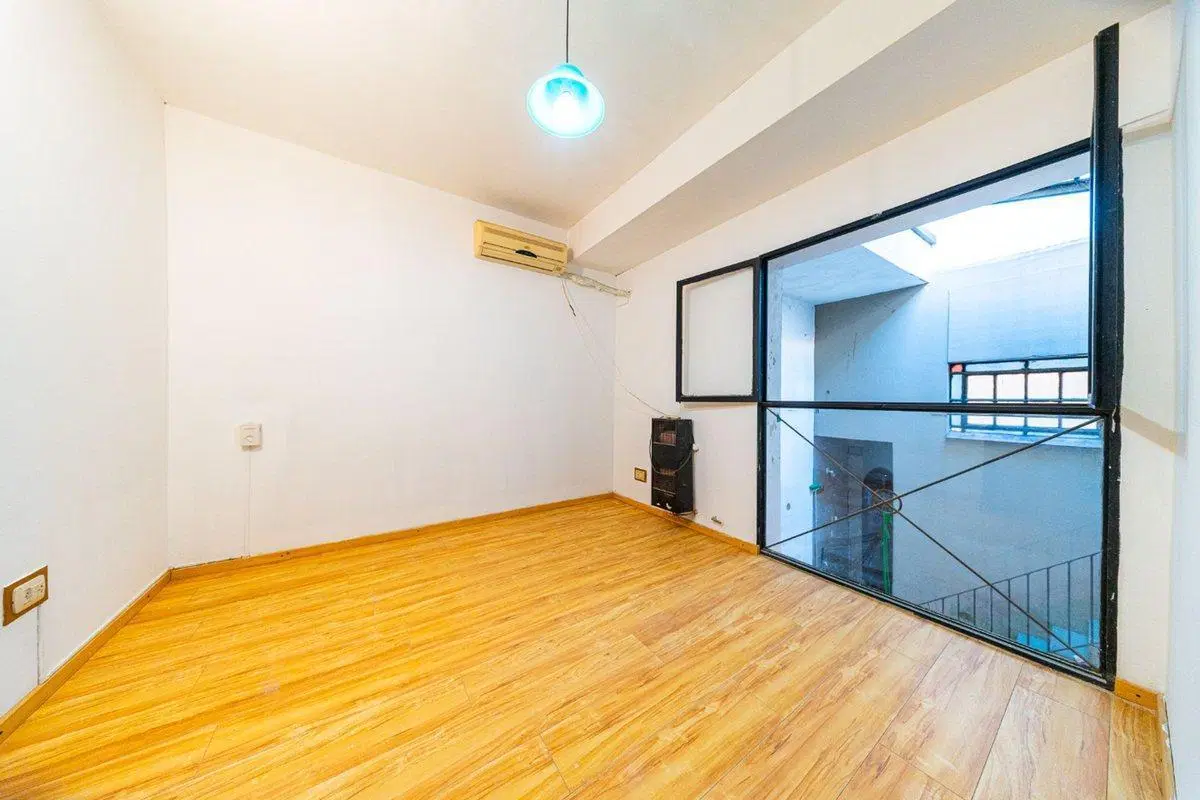 VENTA CASA DE PASILLO 2 DORMITORIOS 5