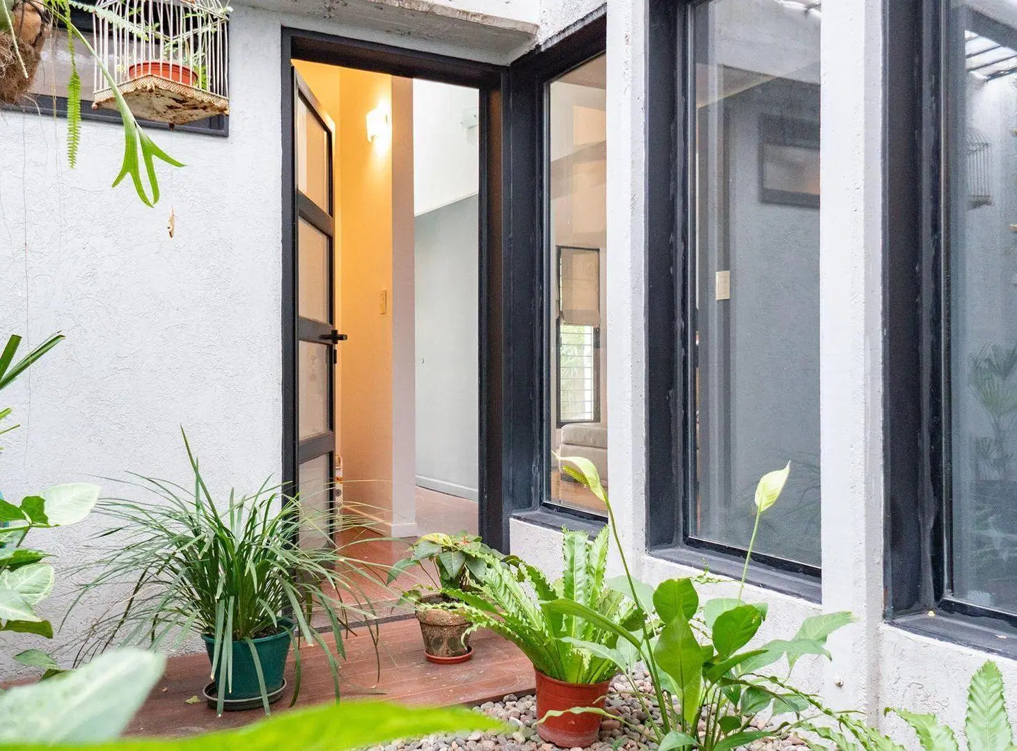 VENTA CASA 3 DOMITORIOS CON JARDIN EN ALBERDI 8