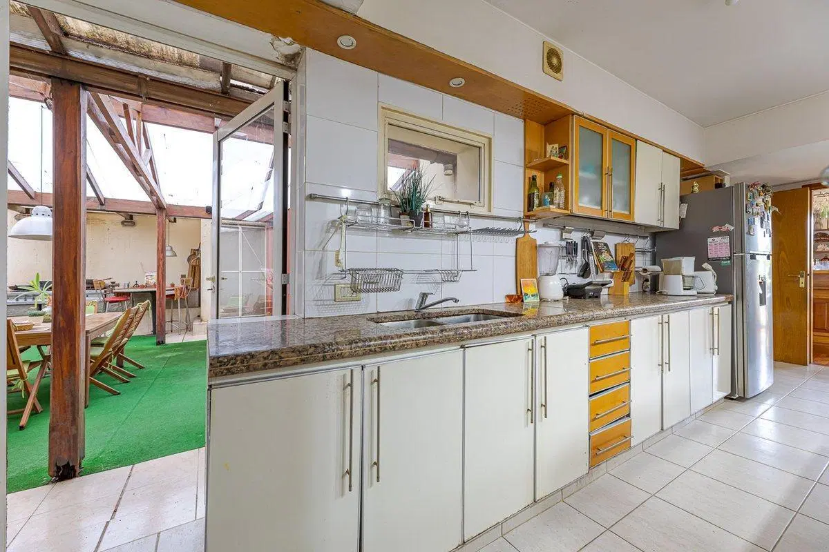 PISO EXCLUSIVO DE 4 DORMITORIOS EN VENTA-B. MARTIN 8