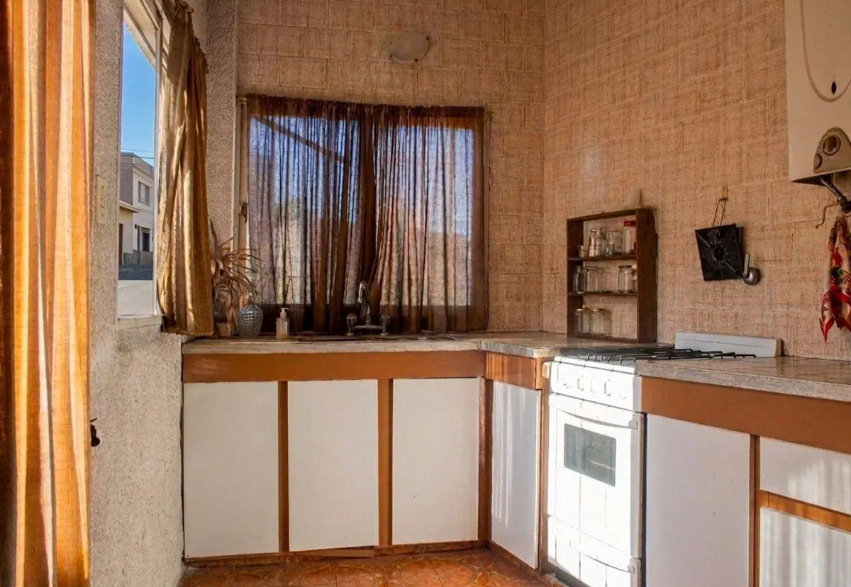 CASA DE 4 DORMITORIOS CON PATIO EN VENTA 5