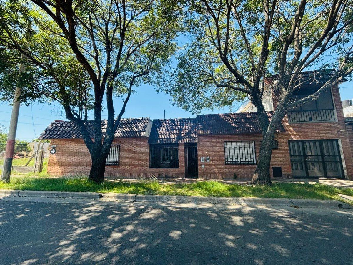 VENTA CASA 3 DORMITORIOS- Bº BELGRANO